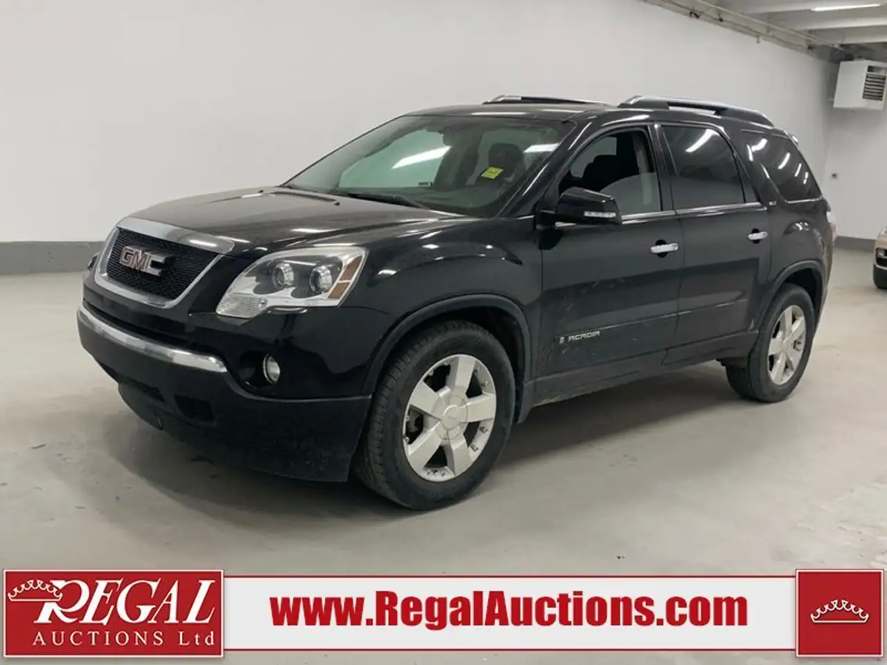 GMC Acadia снимка GMC Acadia