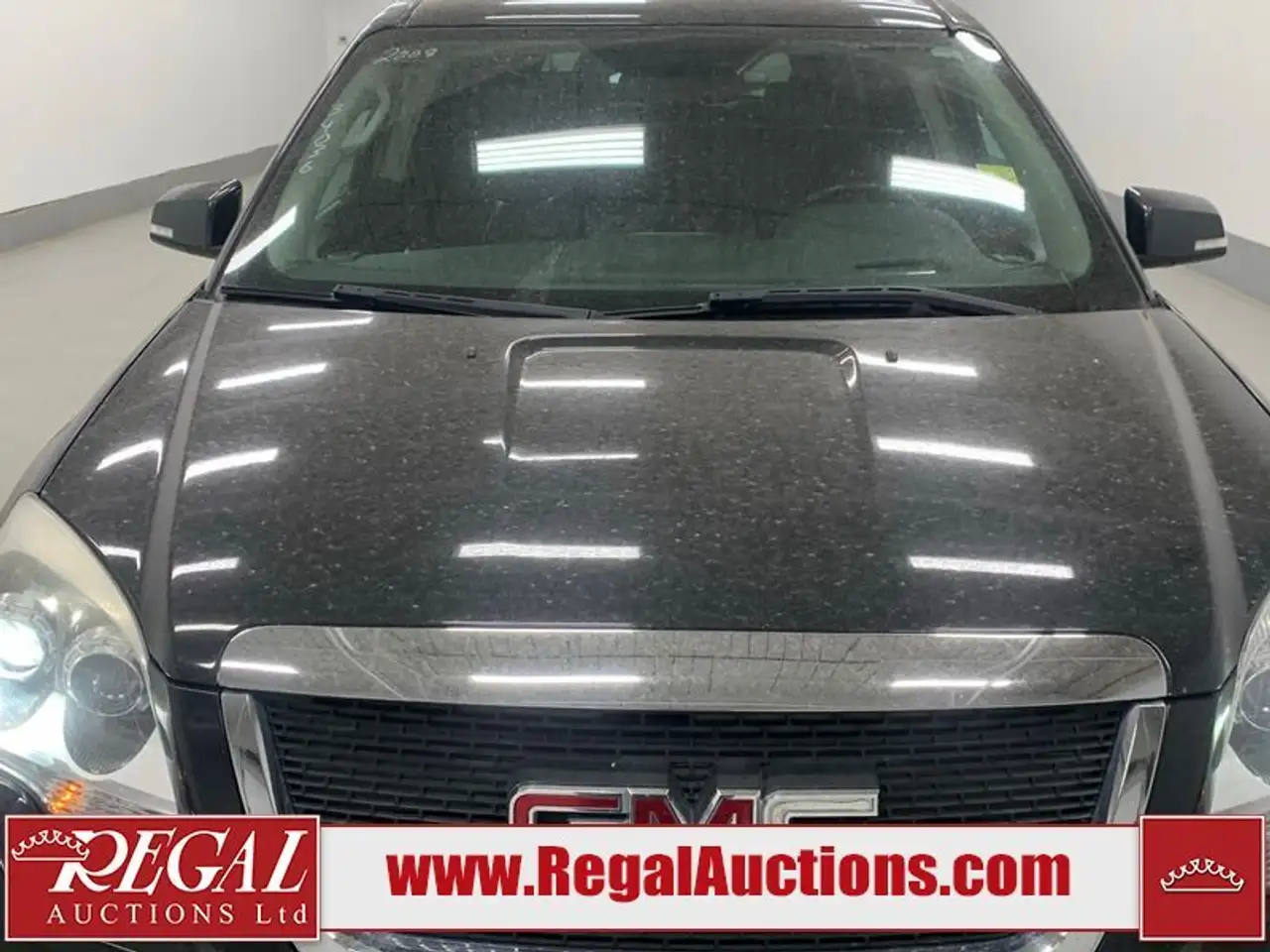 GMC Acadia снимка GMC Acadia