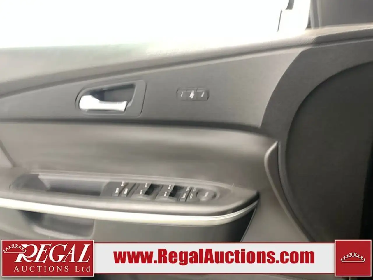 GMC Acadia снимка GMC Acadia