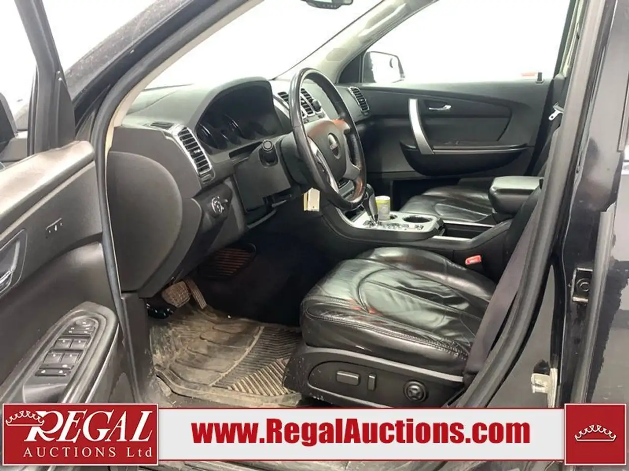 GMC Acadia снимка GMC Acadia