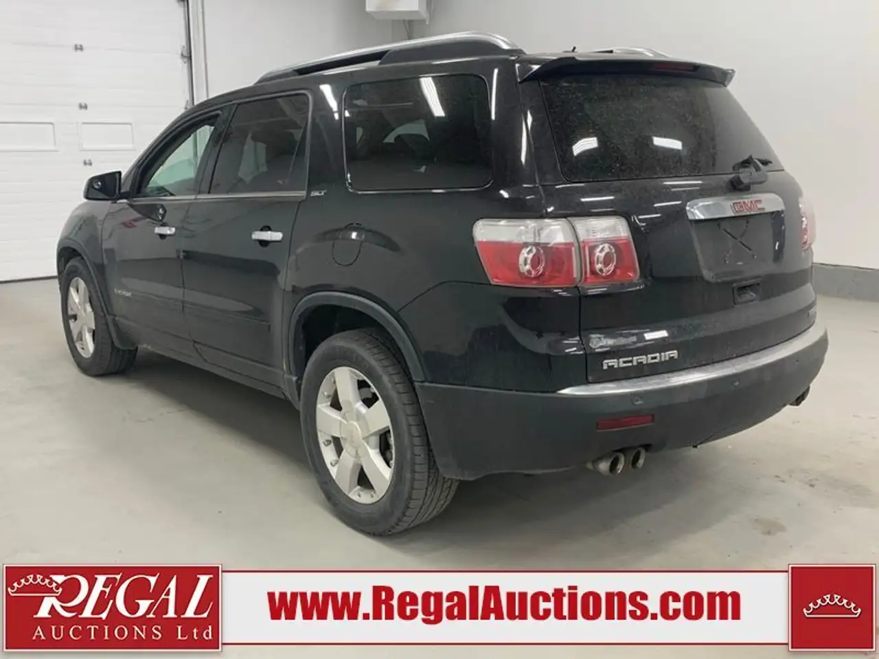 GMC Acadia снимка GMC Acadia