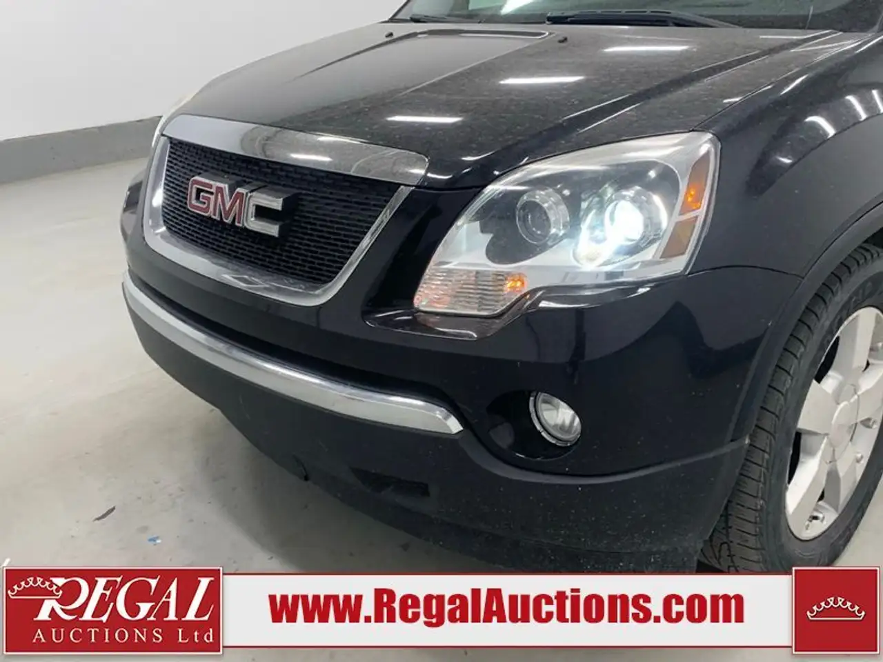 GMC Acadia снимка GMC Acadia