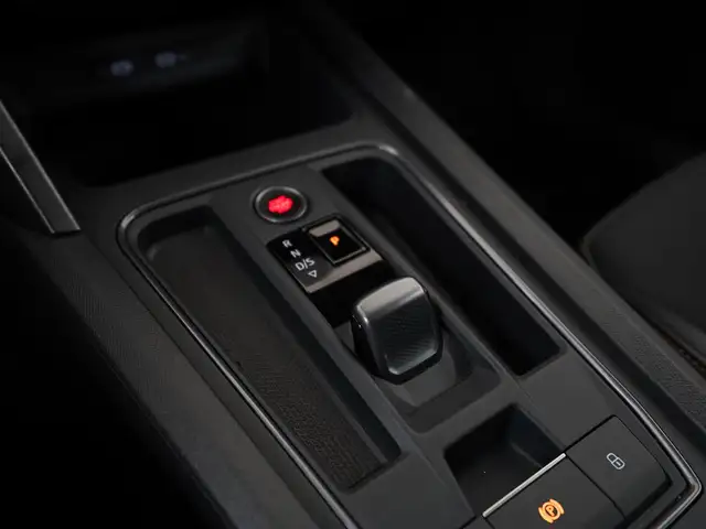 Cupra Leon view 12