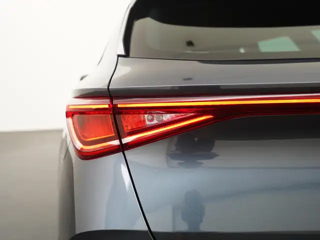 Cupra Leon view 30