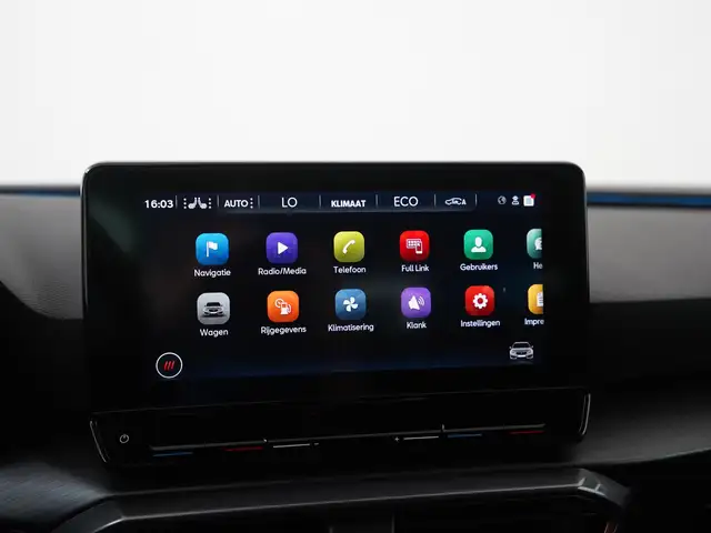 Cupra Leon view 23