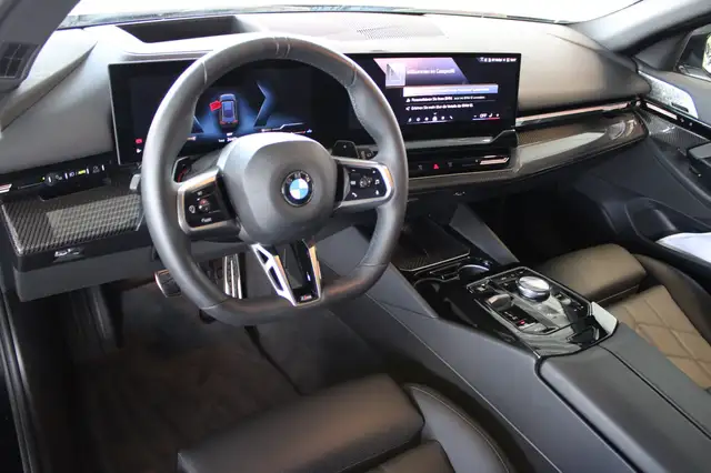BMW 5 Series view 11