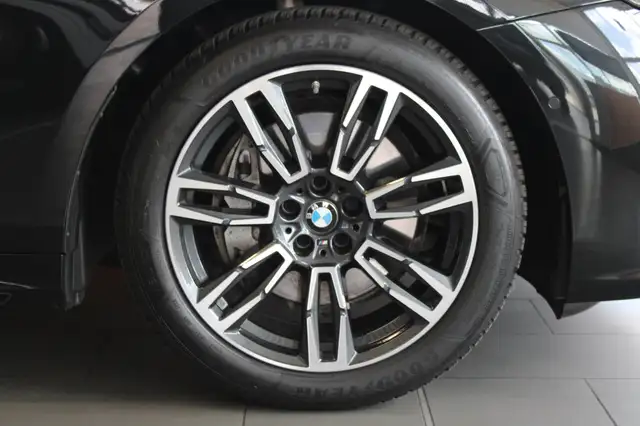 BMW M view 9