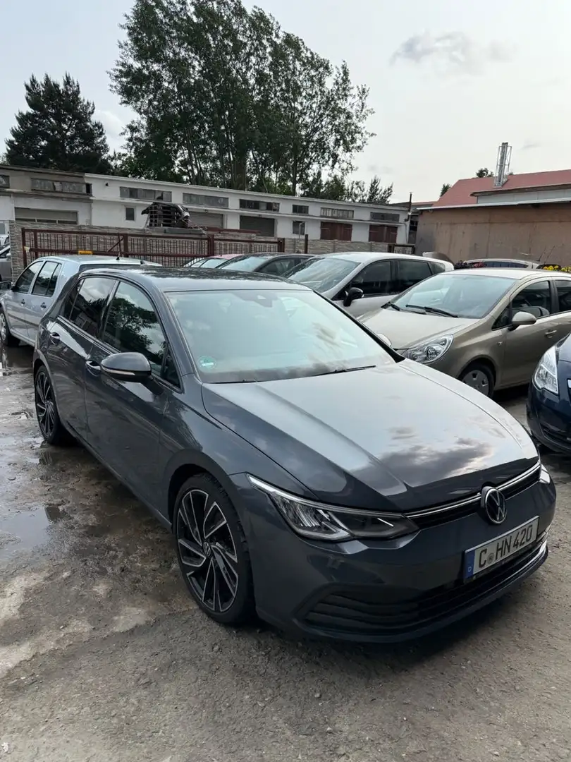 Volkswagen Golf VIII Lim. Life Grau - 2