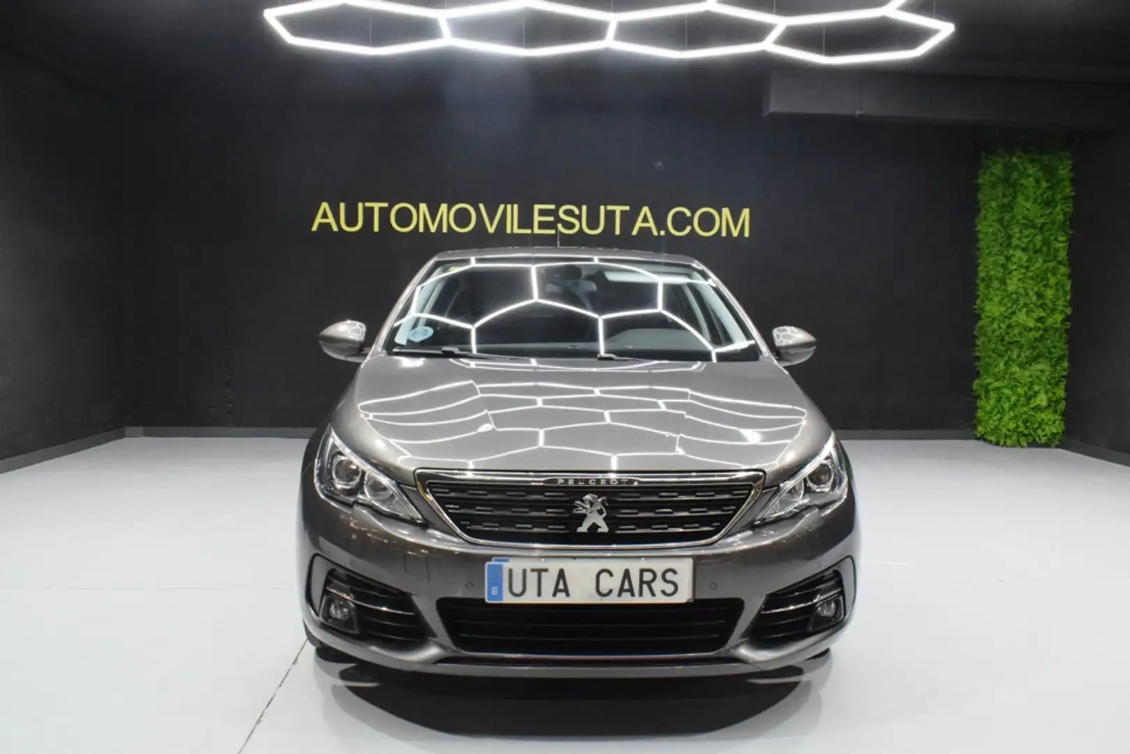 Peugeot 308 1.5BlueHDi S&S Allure Pack 130 Gris - 2