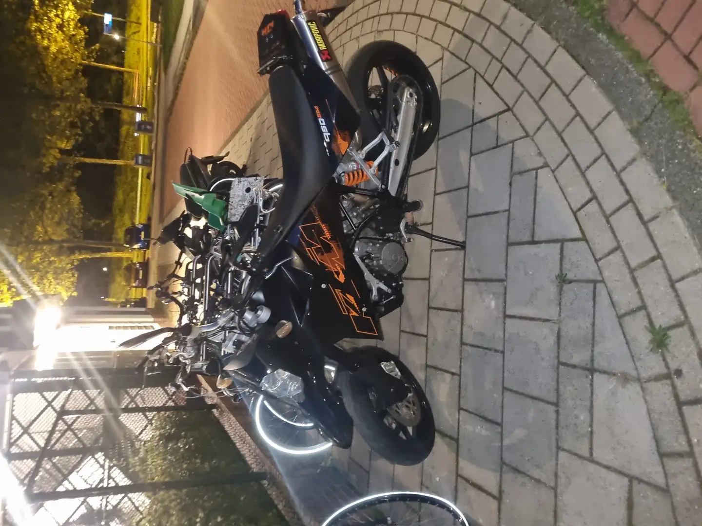 KTM 950 Supermoto Negru - 1
