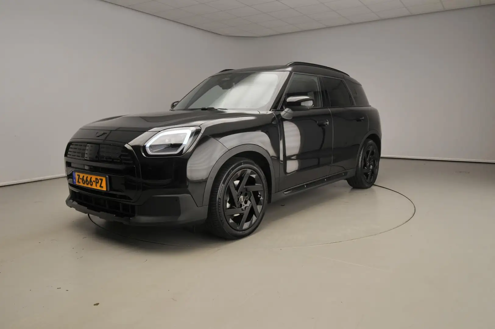 MINI Countryman E Mini Favoured L 66.5 kWh | LED | Leder | HUD | Sch Zwart - 1