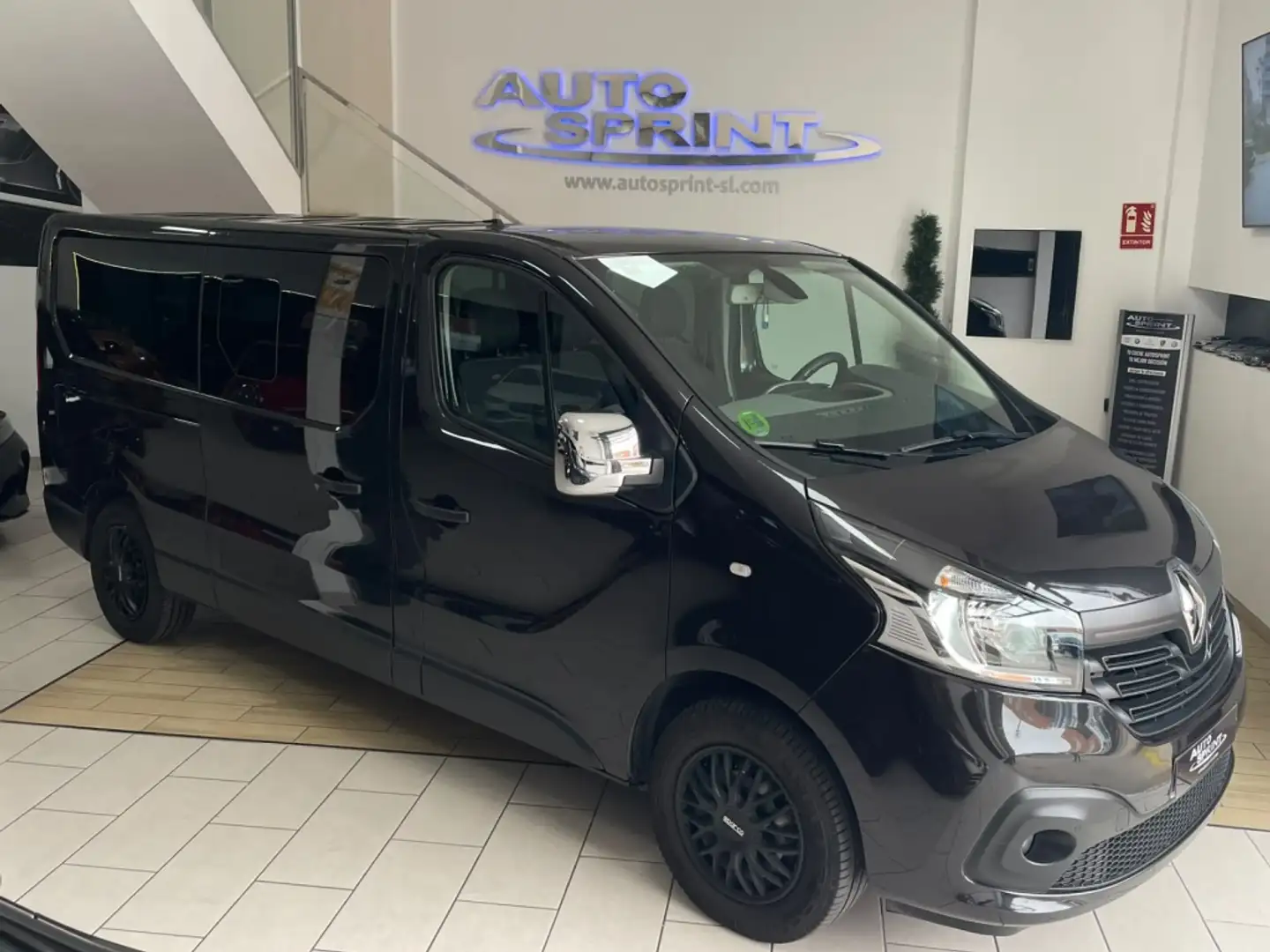 Renault Trafic Combi 9 1.6dCi Energy Largo 88kW Negro - 2