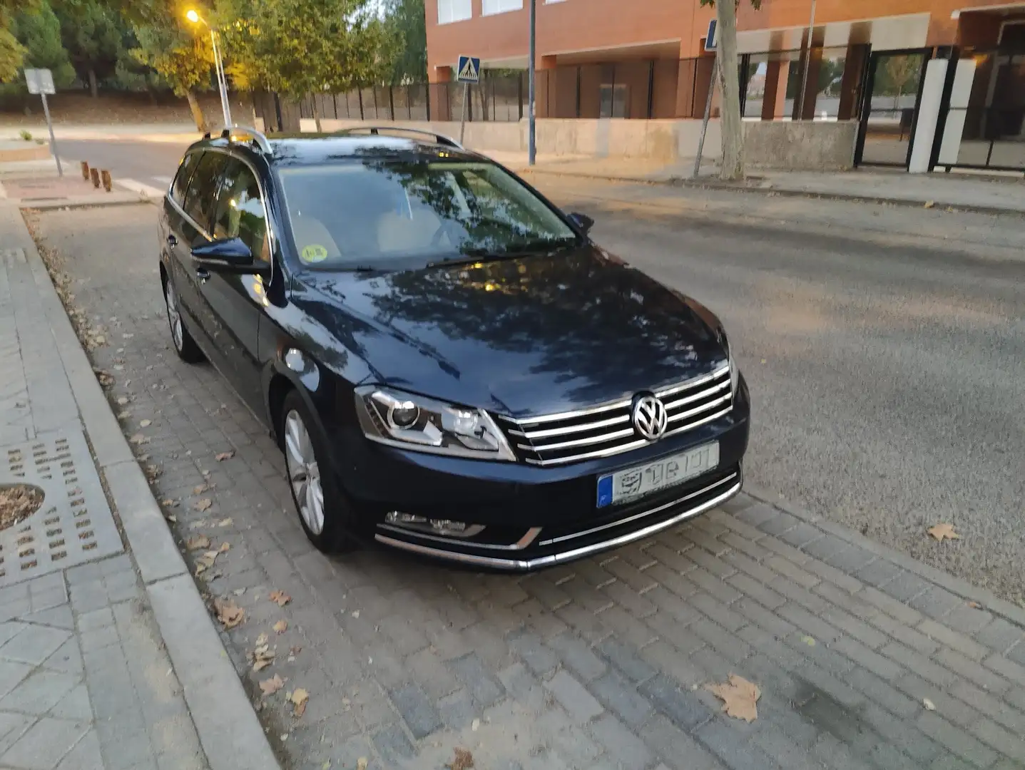 Volkswagen Passat Variant 2.0TDI Highline BMT 4M 170 DSG - 1