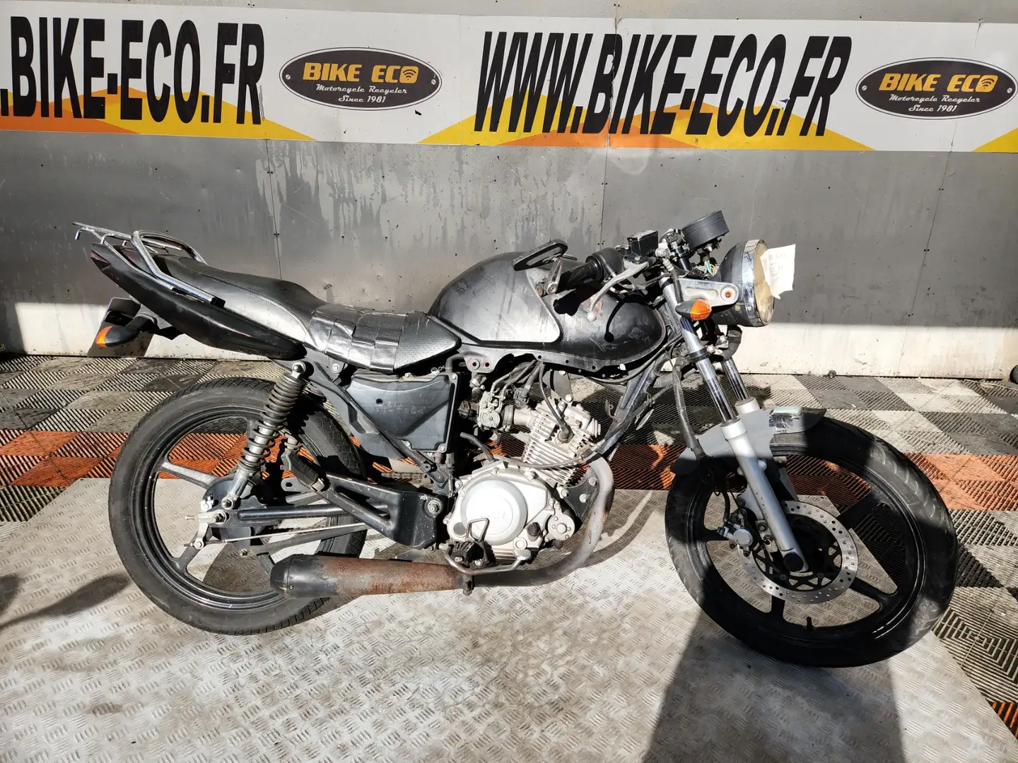 Yamaha YBR 125 Noir - 1