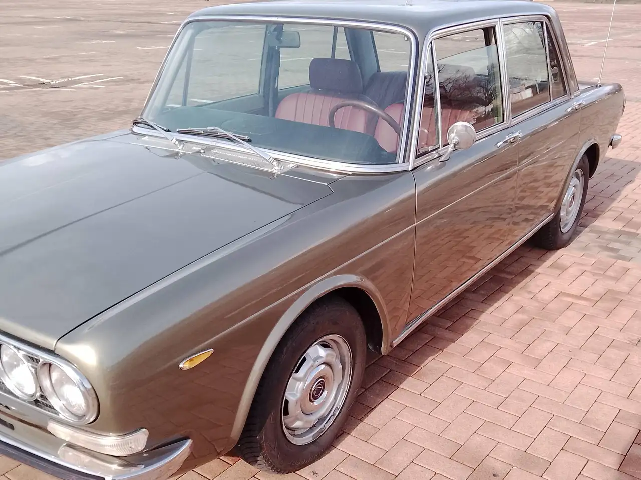 Lancia Flavia 2000 berlina, foto 1