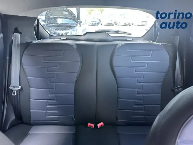 Lancia Ypsilon view 13