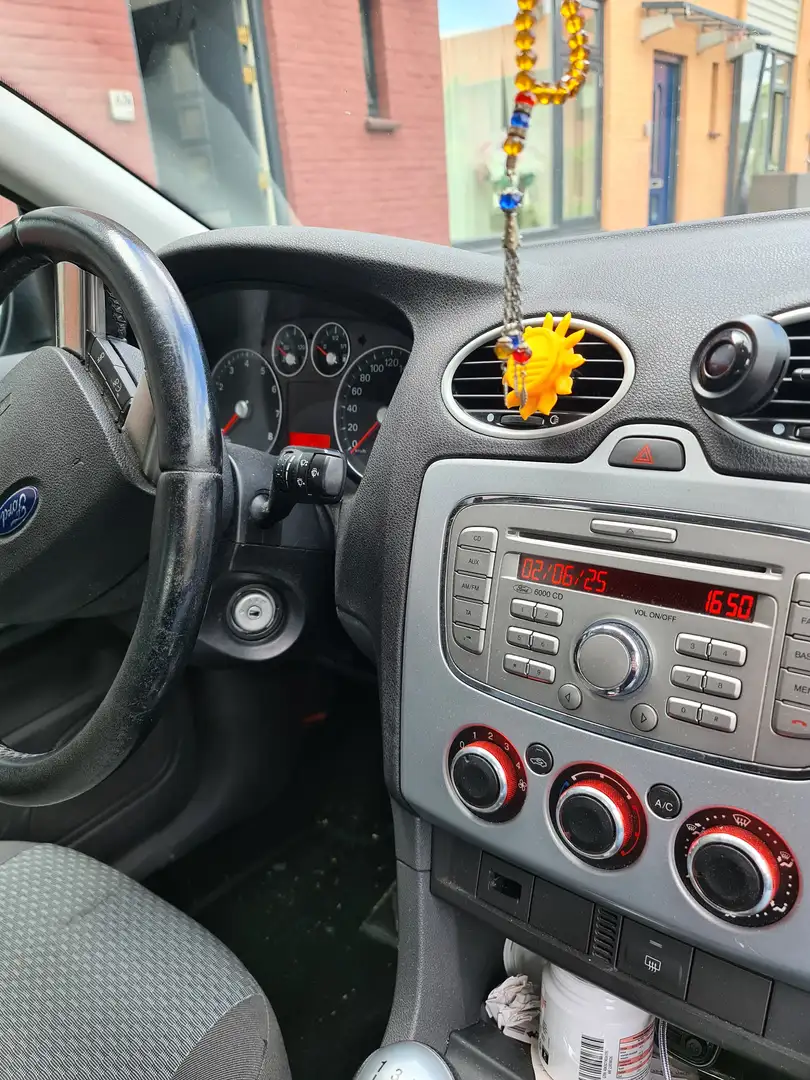 Ford Focus Focus 1.4-16V Trend - 2