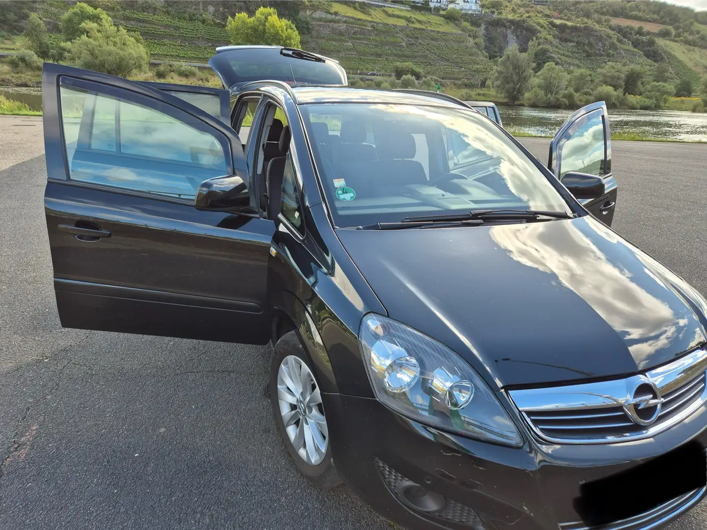 Opel Zafira Family Schwarz - 2