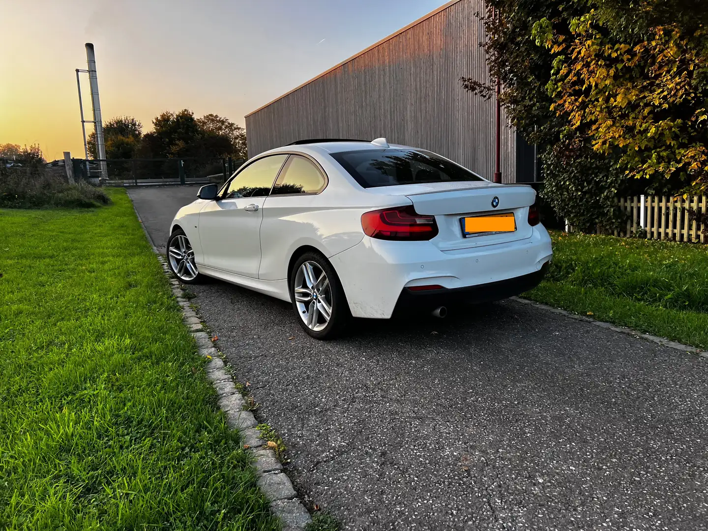 BMW 218 218d Coupe M - 2