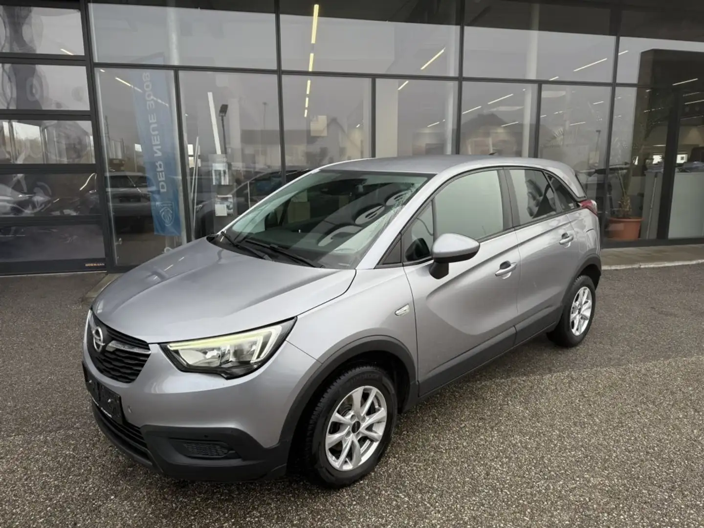 Opel Crossland 1,2 Turbo Business Edition Grau - 2