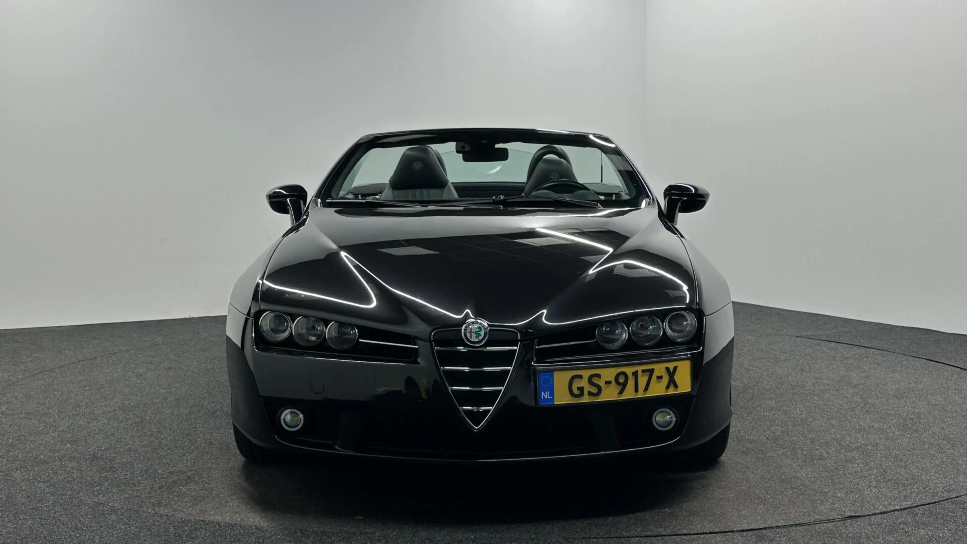 Alfa Romeo Spider 2.2 JTS CARPLAY NAVI LEER LM CRUISE ECC STOELVERWA — photo 8
