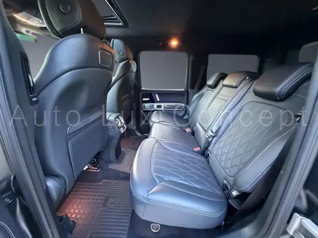 Mercedes-Benz G-Class view 10