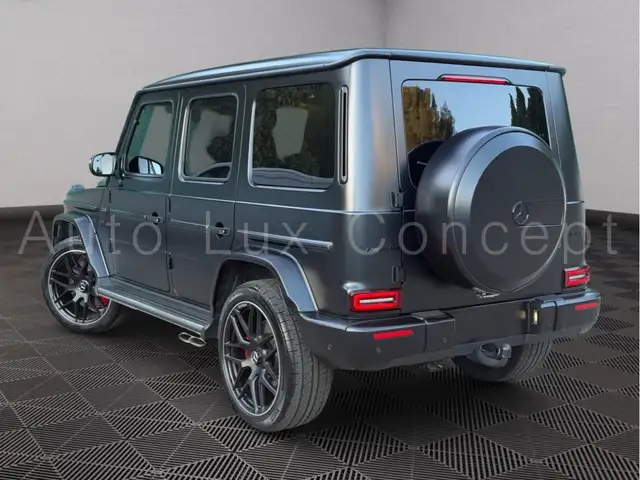 Mercedes-Benz G-Class view 4