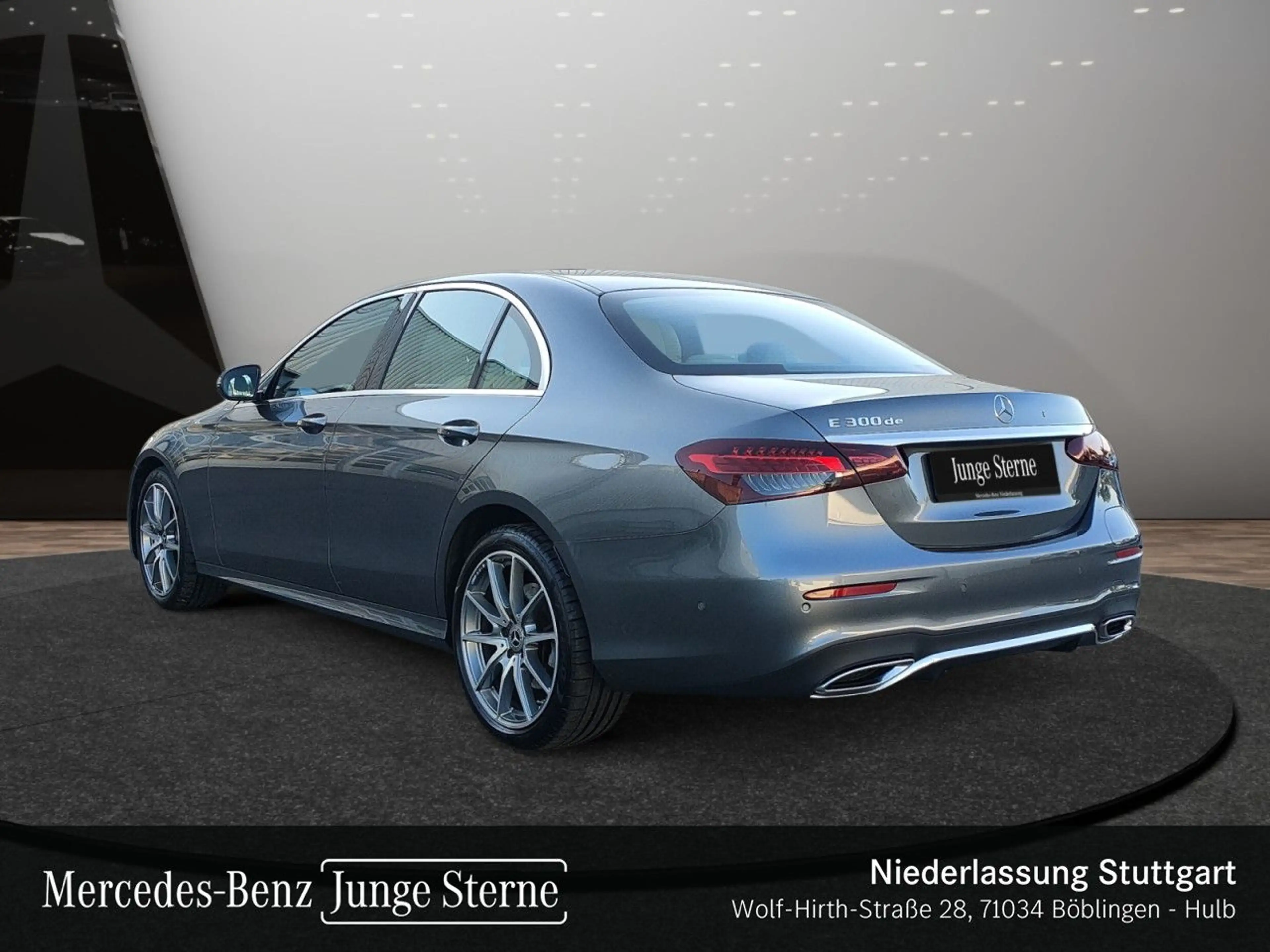 Mercedes-Benz E 300 de AMG+AHK+LED+FAHRASS+KAMERA+19"+HUD+9G — photo 10