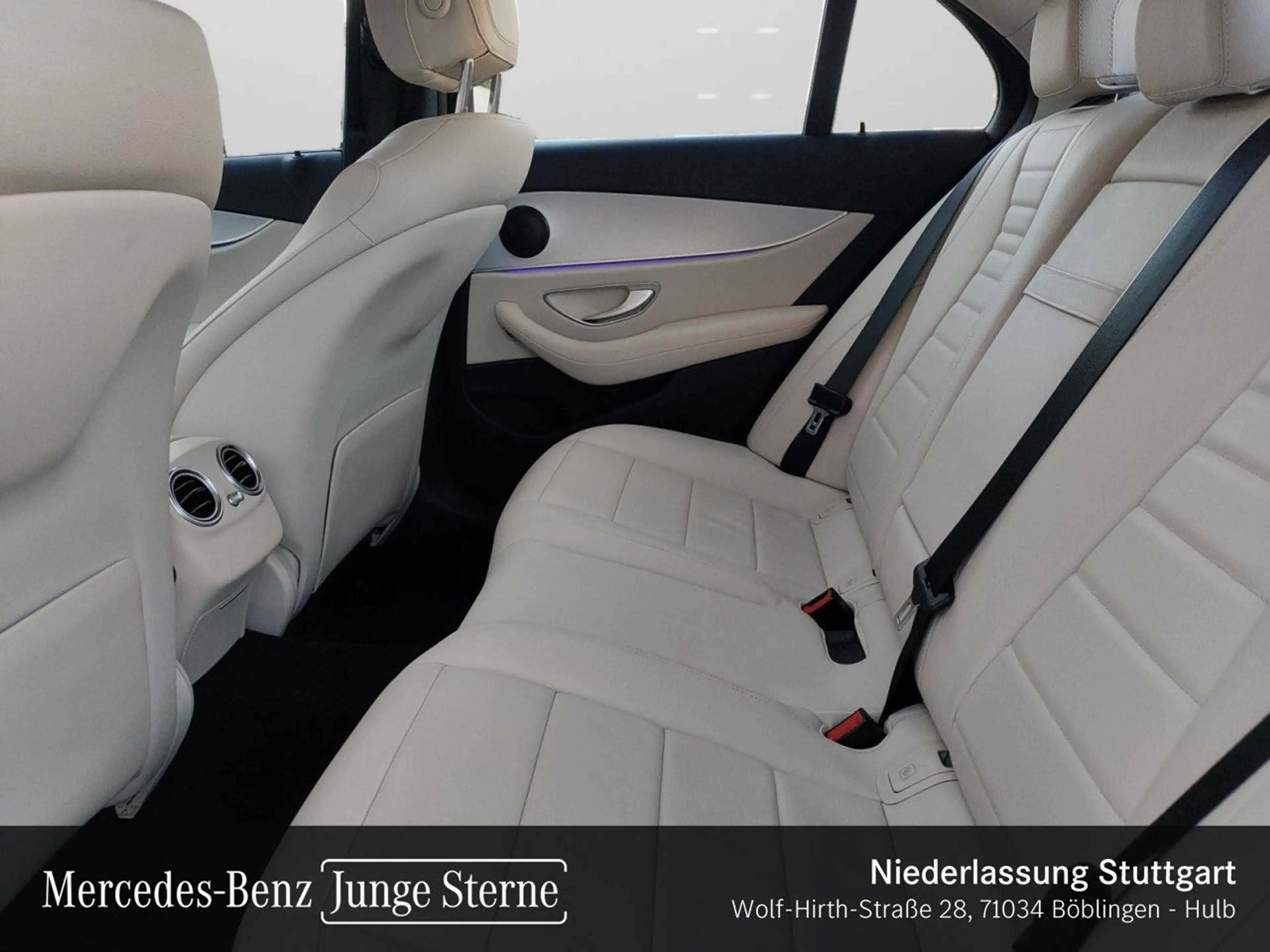 Mercedes-Benz E 300 de AMG+AHK+LED+FAHRASS+KAMERA+19"+HUD+9G — photo 12