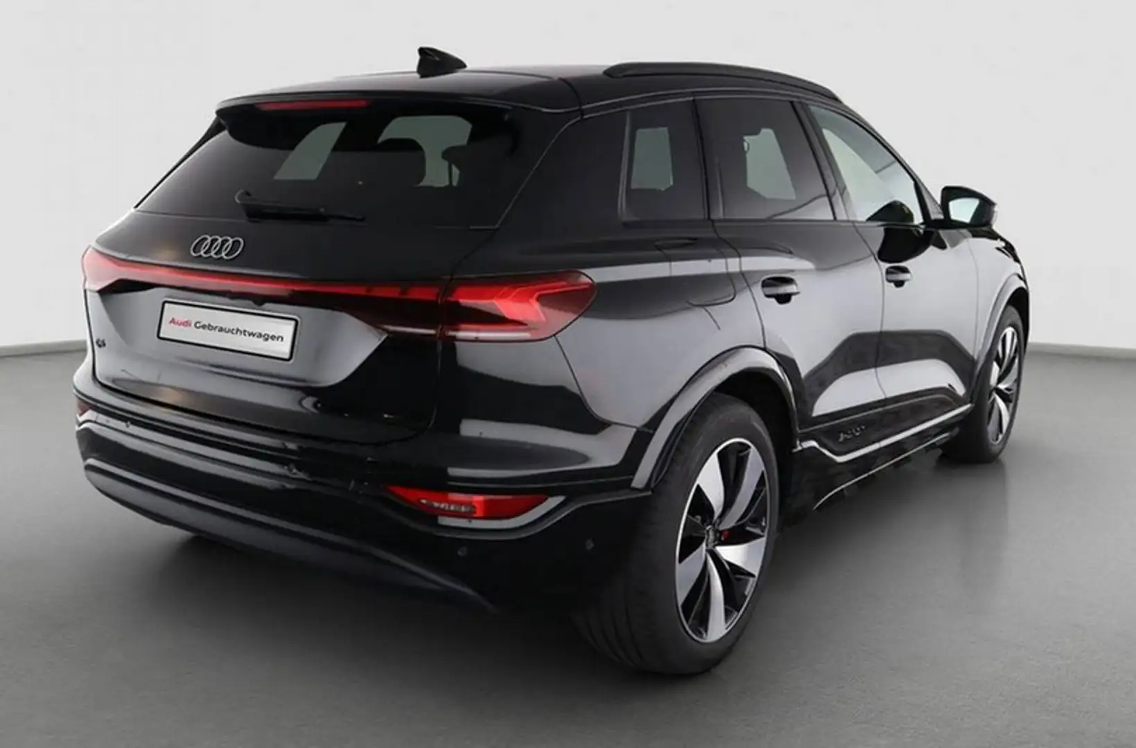 Audi Q6 e-tron Q Schwarz - 2