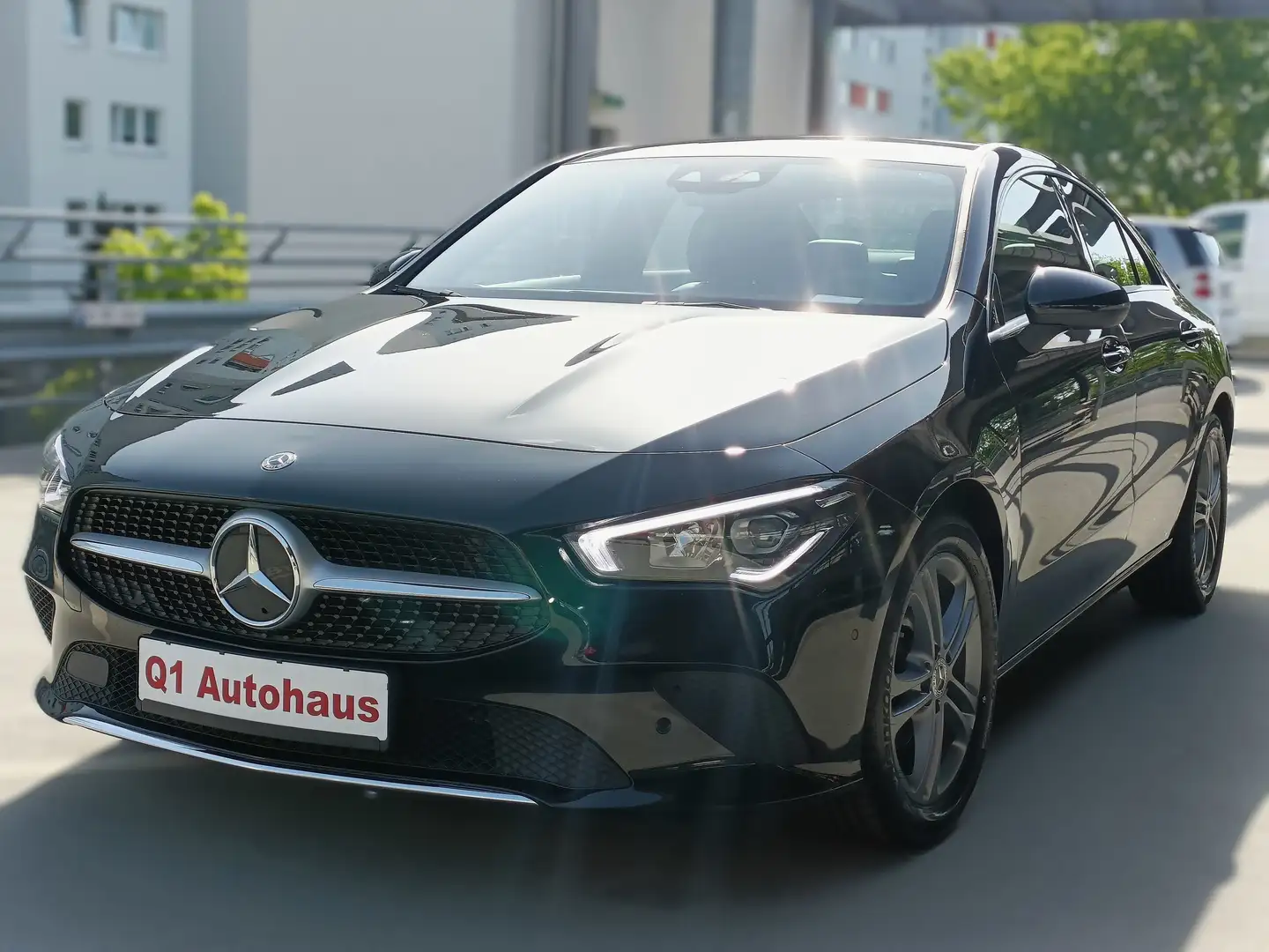 Mercedes-Benz CLA 180 LED/LEDER/WIDESCREEN/AMBIENTE/TOTW/AUGMREALTYVIDEO Schwarz - 1