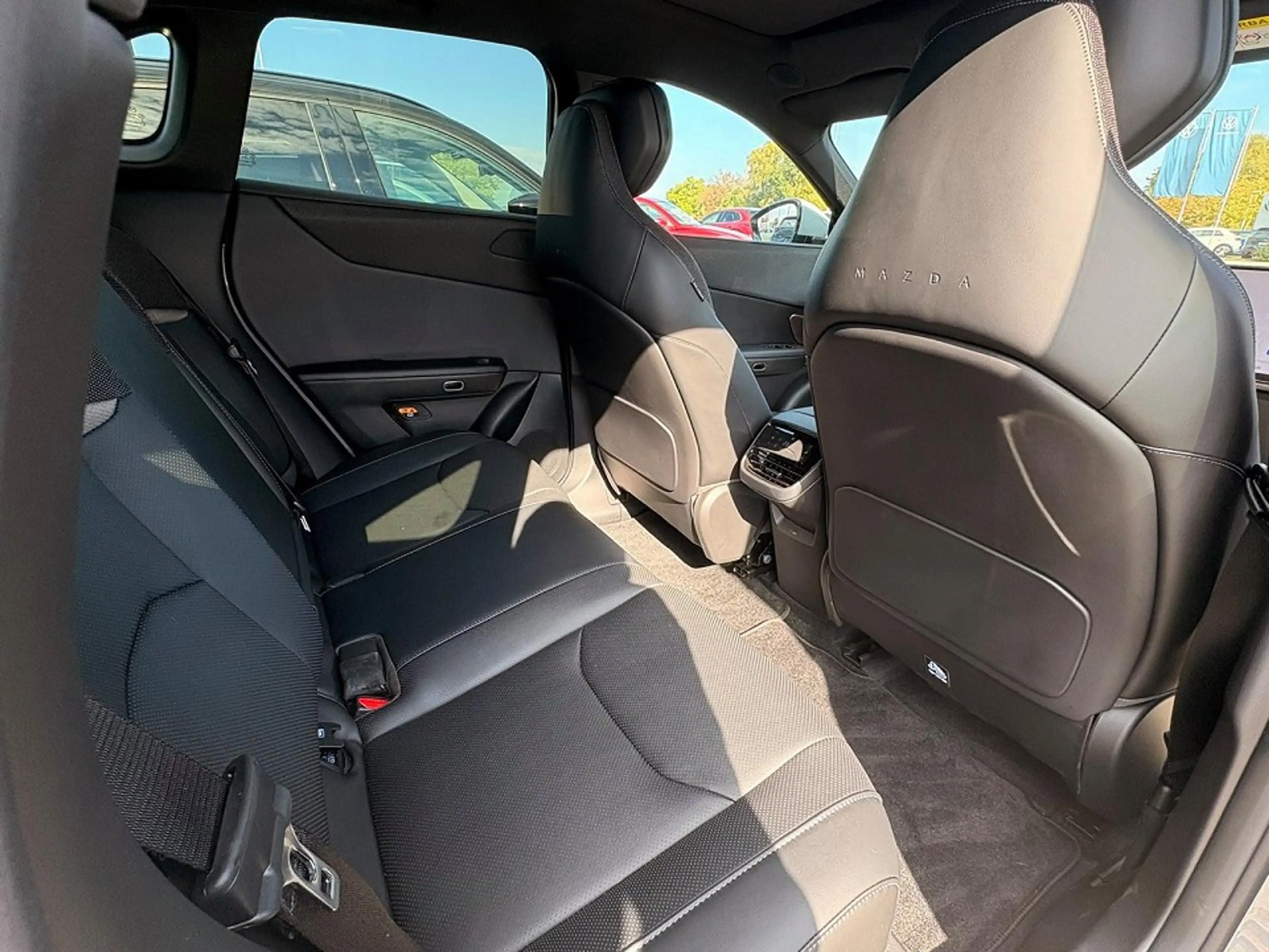 Mazda CX-6e EV 258PS TAKUMI — photo 5