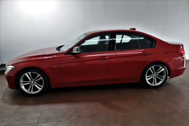 BMW 328 iA Lim. SportLine Navi/Xenon/M-Sport 18-Zoll