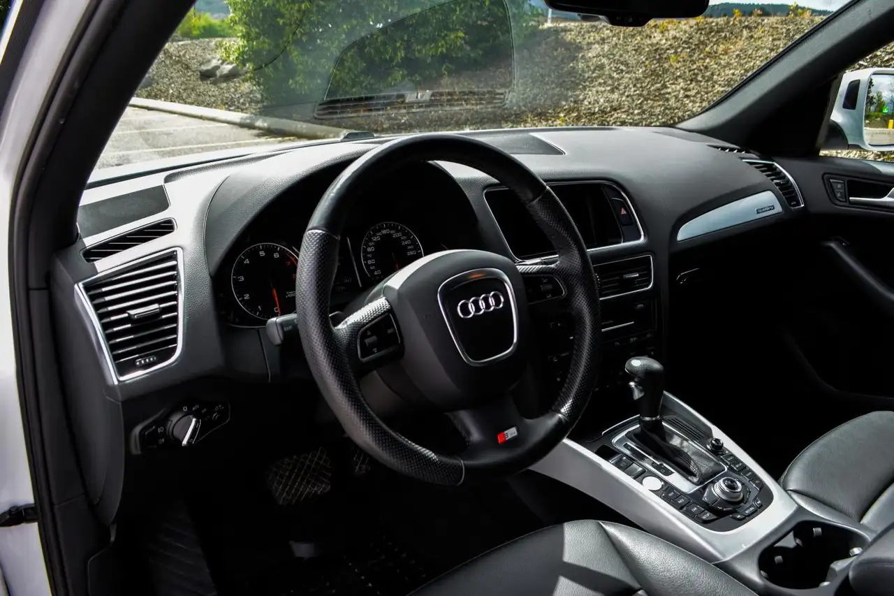 Audi Q5 photo Audi Q5