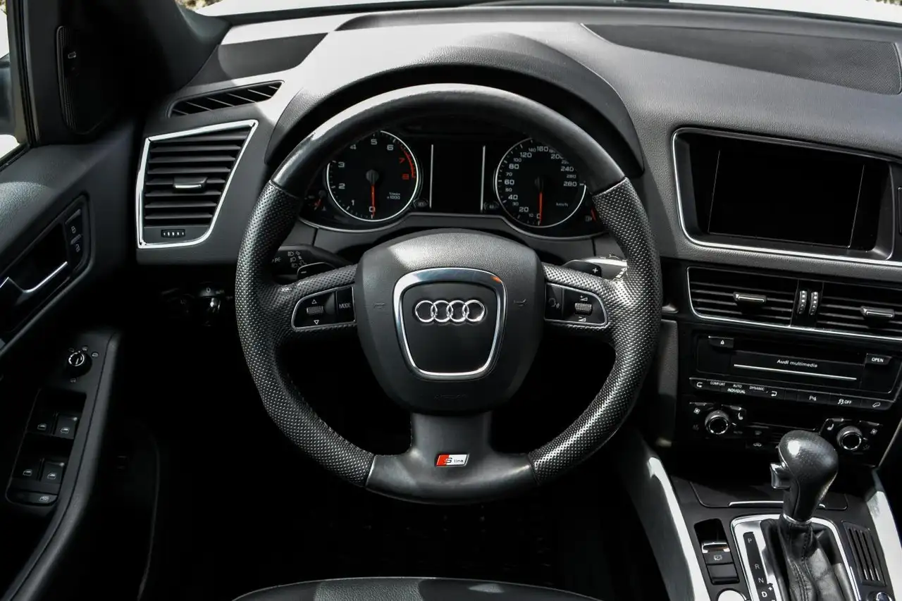 Audi Q5 photo Audi Q5