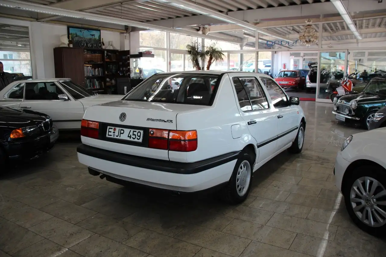 Volkswagen Vento 1.8 CL *H-Zulassung*, foto 5