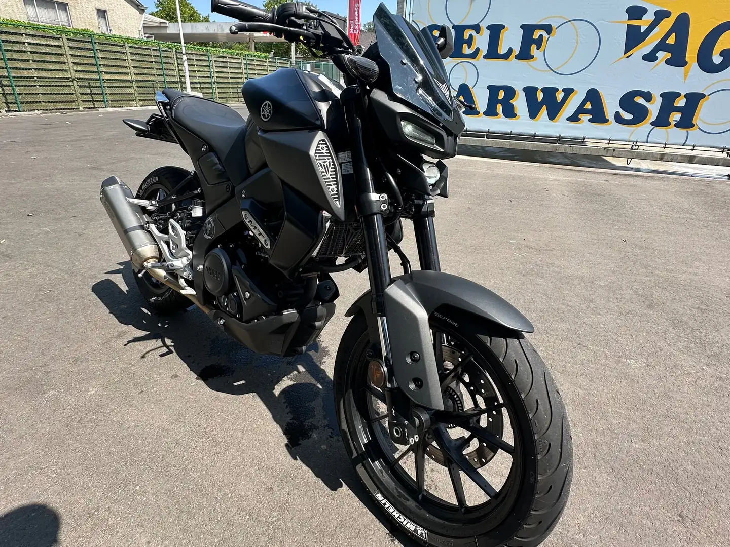 Yamaha MT-125 Zwart - 2