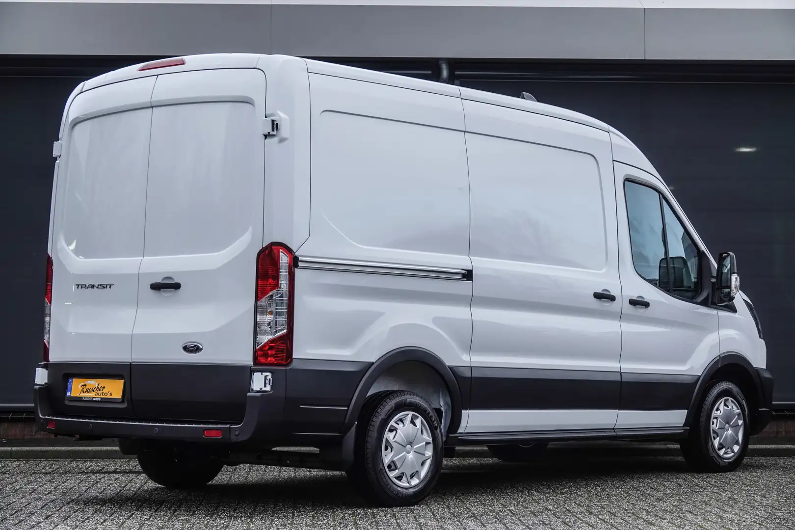 Ford Transit L2H2 2.0Tdci 130Pk | Trend | Frozen White Wit - 2