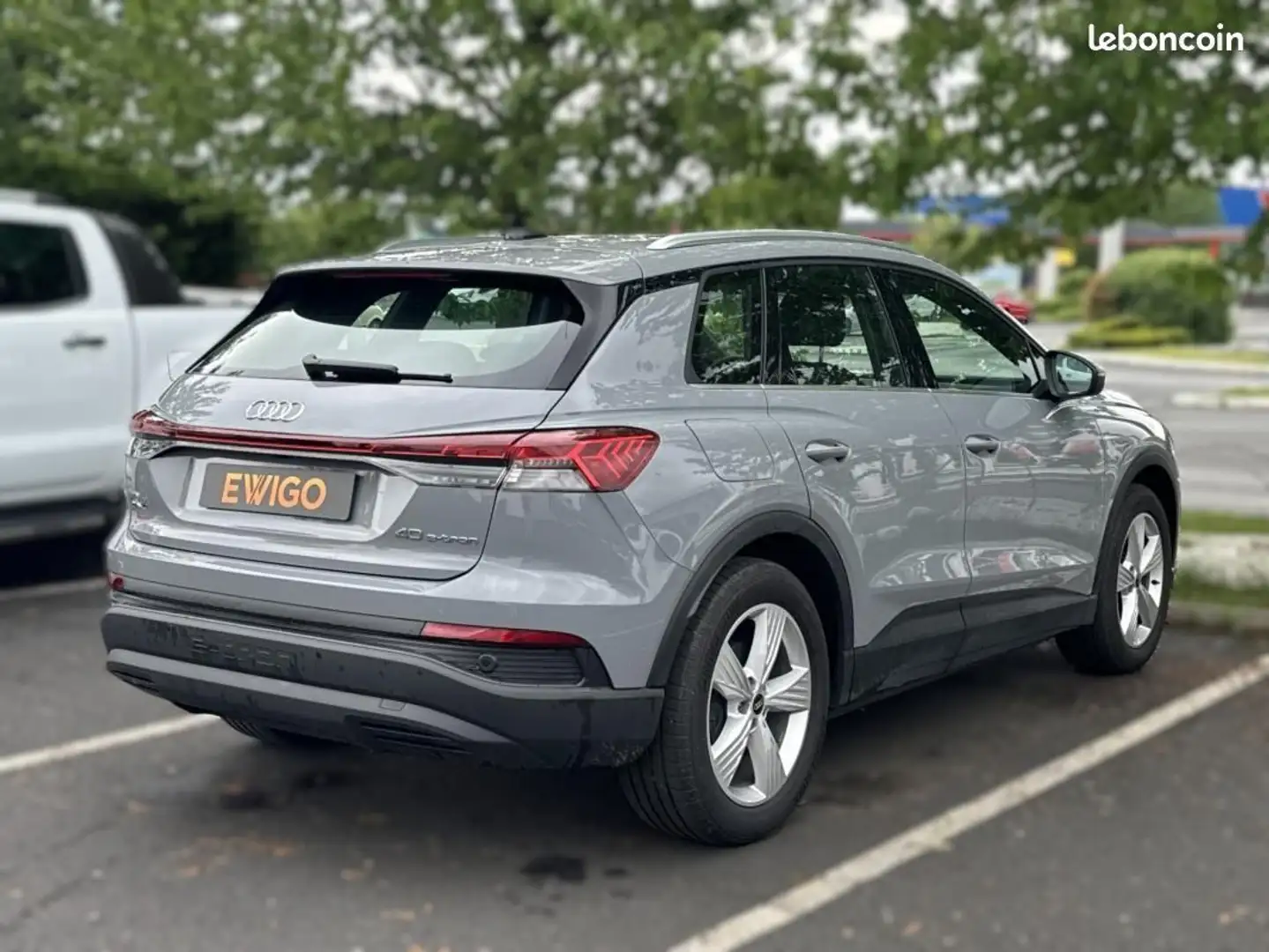 Audi Q4 e-tron 40 ELECTRIC 205CH 82KWH BVA ENTRETIEN CONSTRUCTEUR Grau - 2