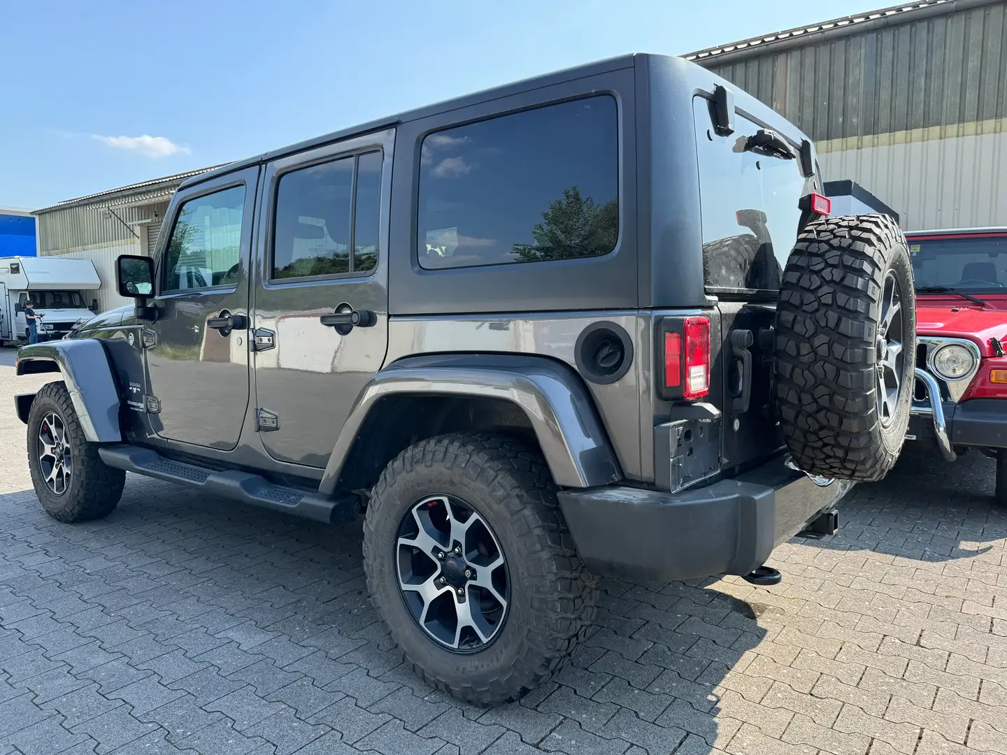 Jeep Wrangler Unlimited Hard-Top 3.6 Automatik Sahara Gris - 2