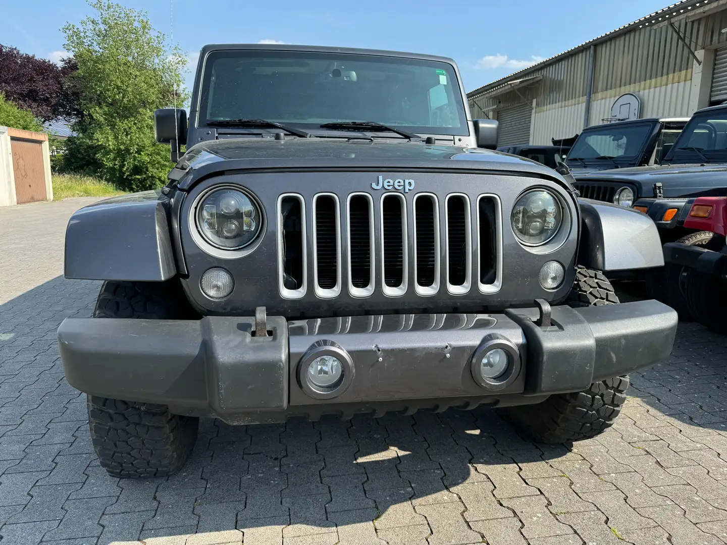 Jeep Wrangler Unlimited Hard-Top 3.6 Automatik Sahara Grijs - 2