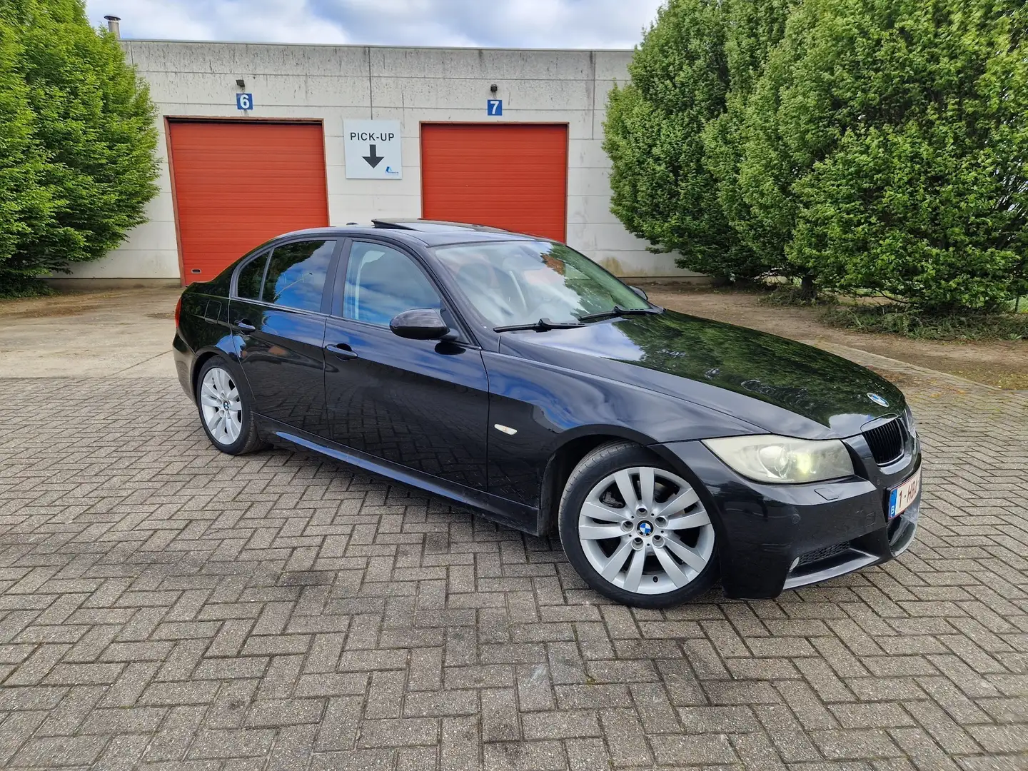 BMW 320 d Černá - 1