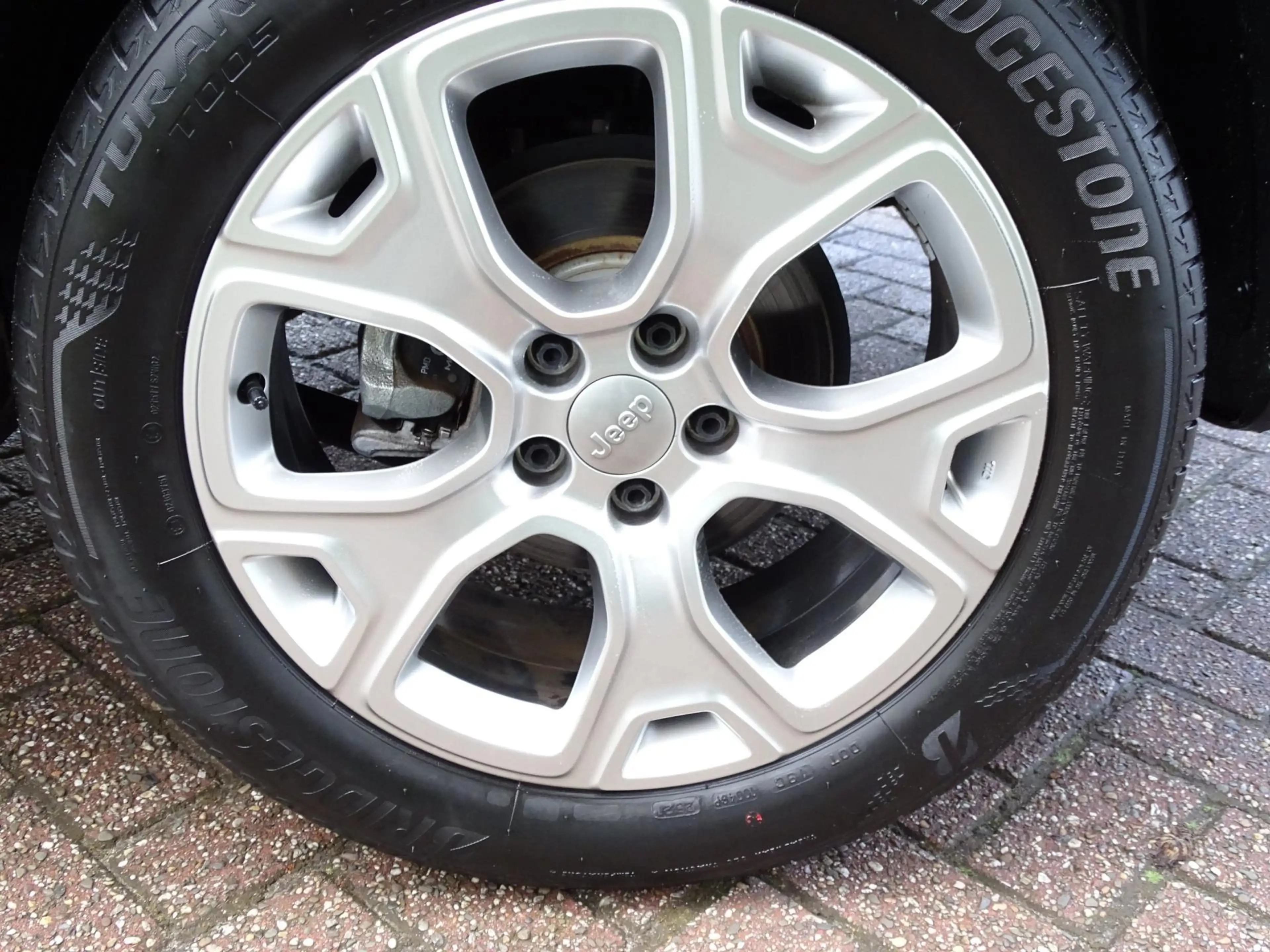 Jeep Renegade 1.0T 80th Anniversary — photo 25