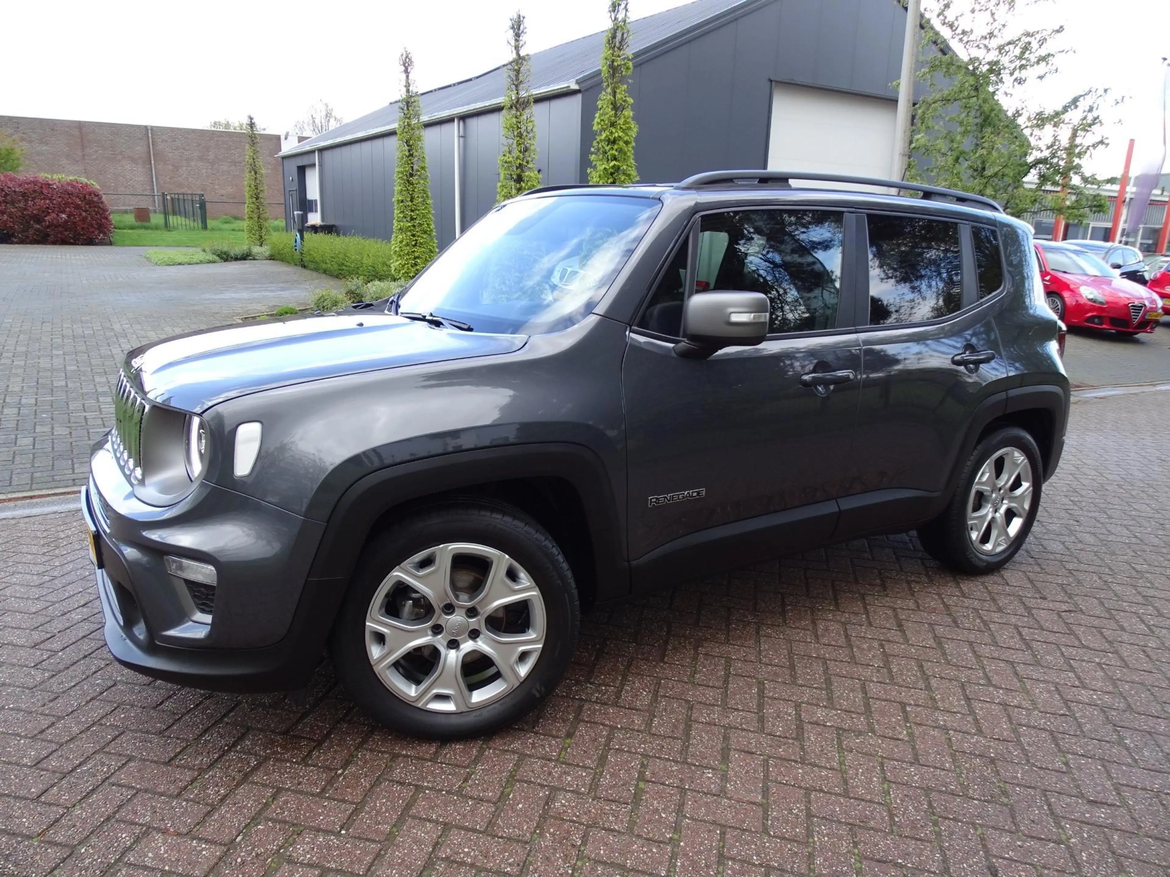Jeep Renegade 1.0T 80th Anniversary — photo 2