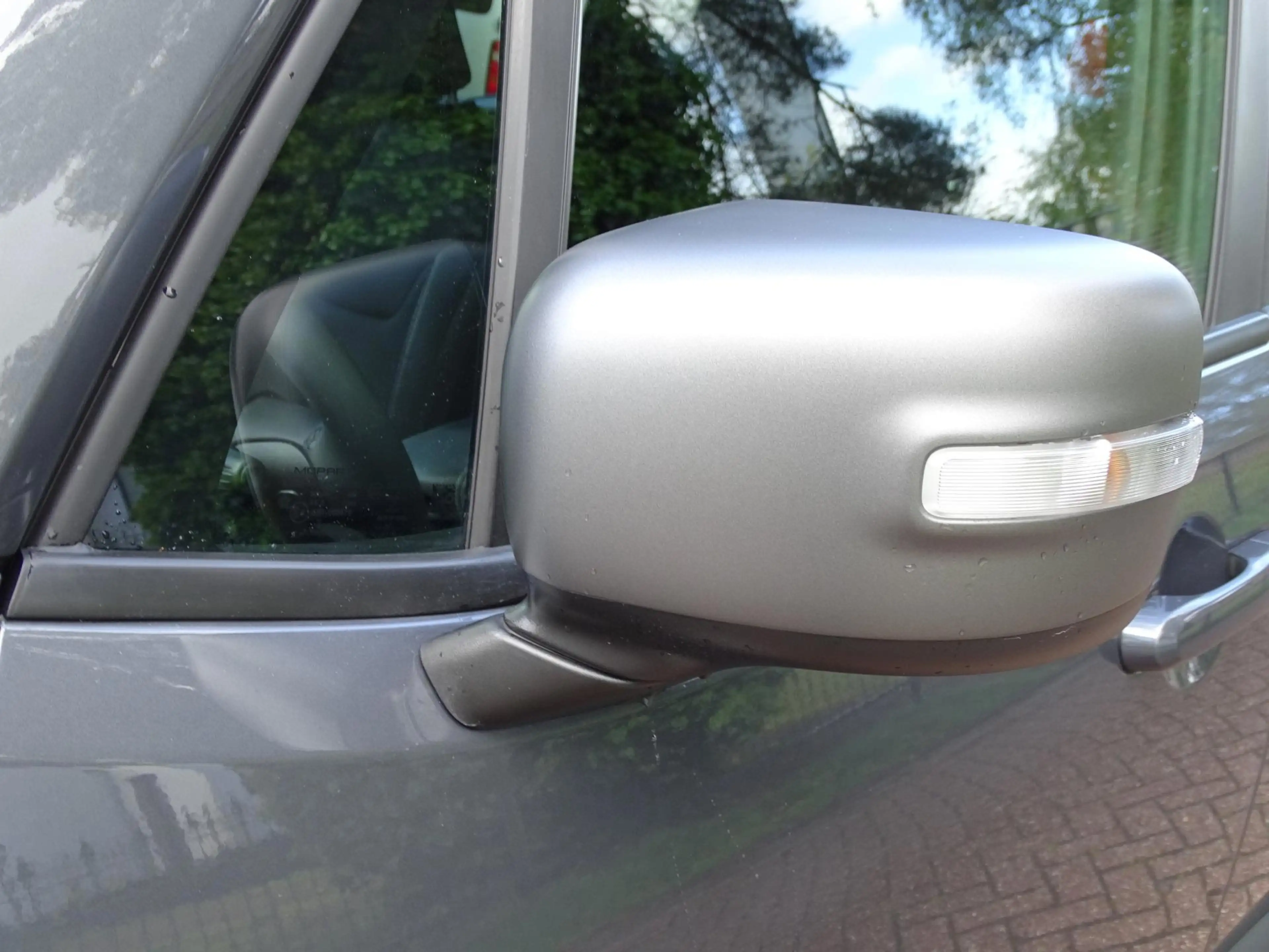 Jeep Renegade 1.0T 80th Anniversary — photo 24
