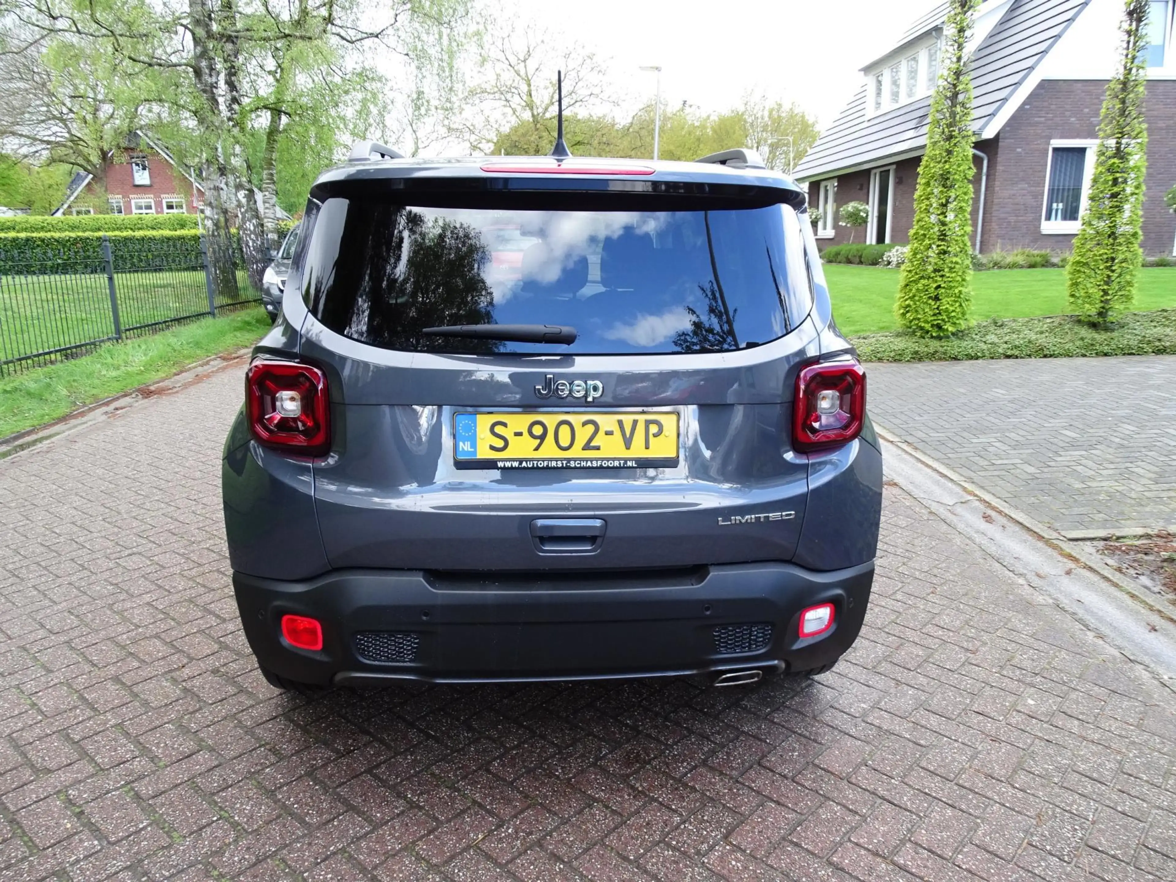 Jeep Renegade 1.0T 80th Anniversary — photo 9