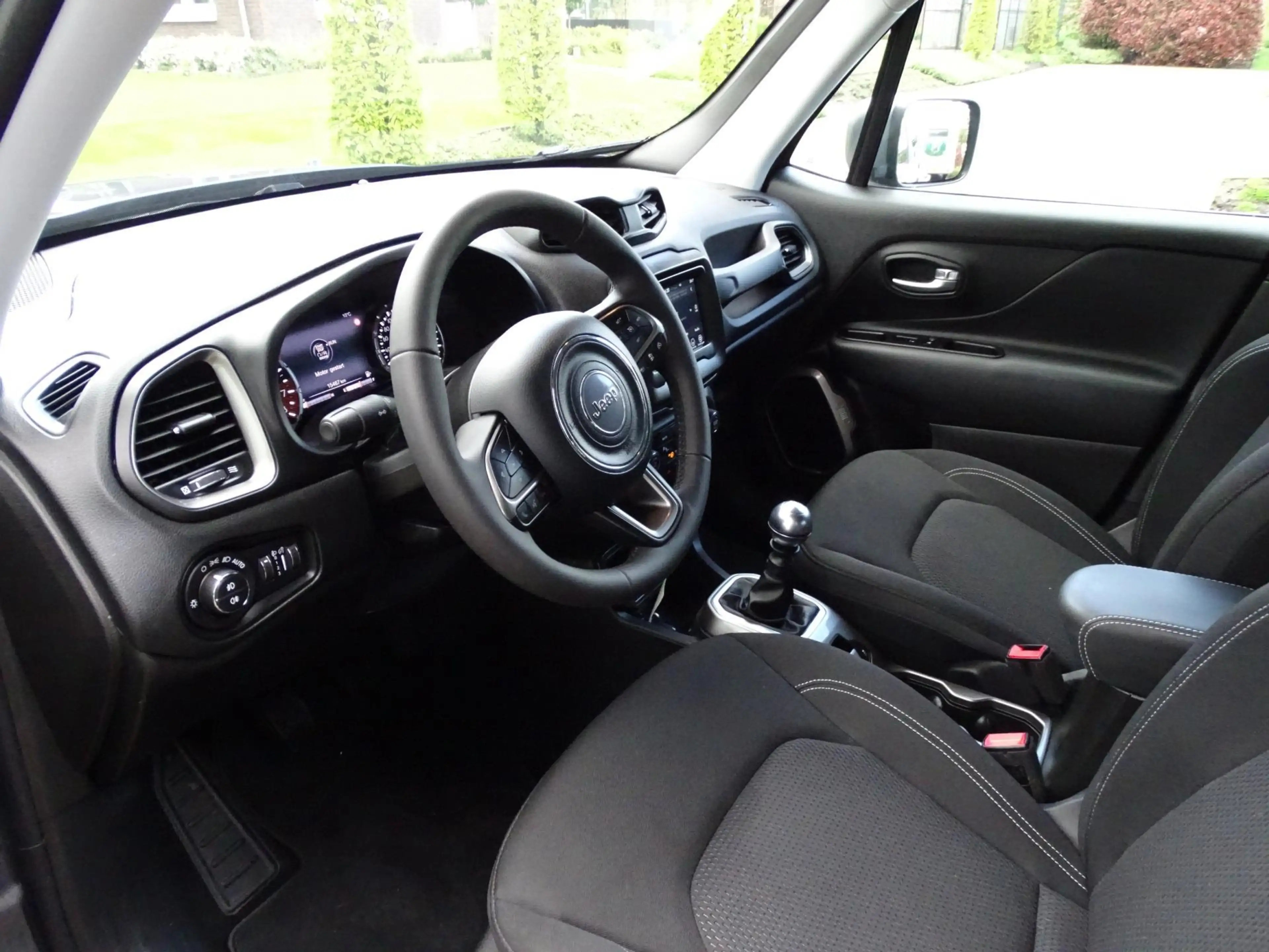 Jeep Renegade 1.0T 80th Anniversary — photo 13