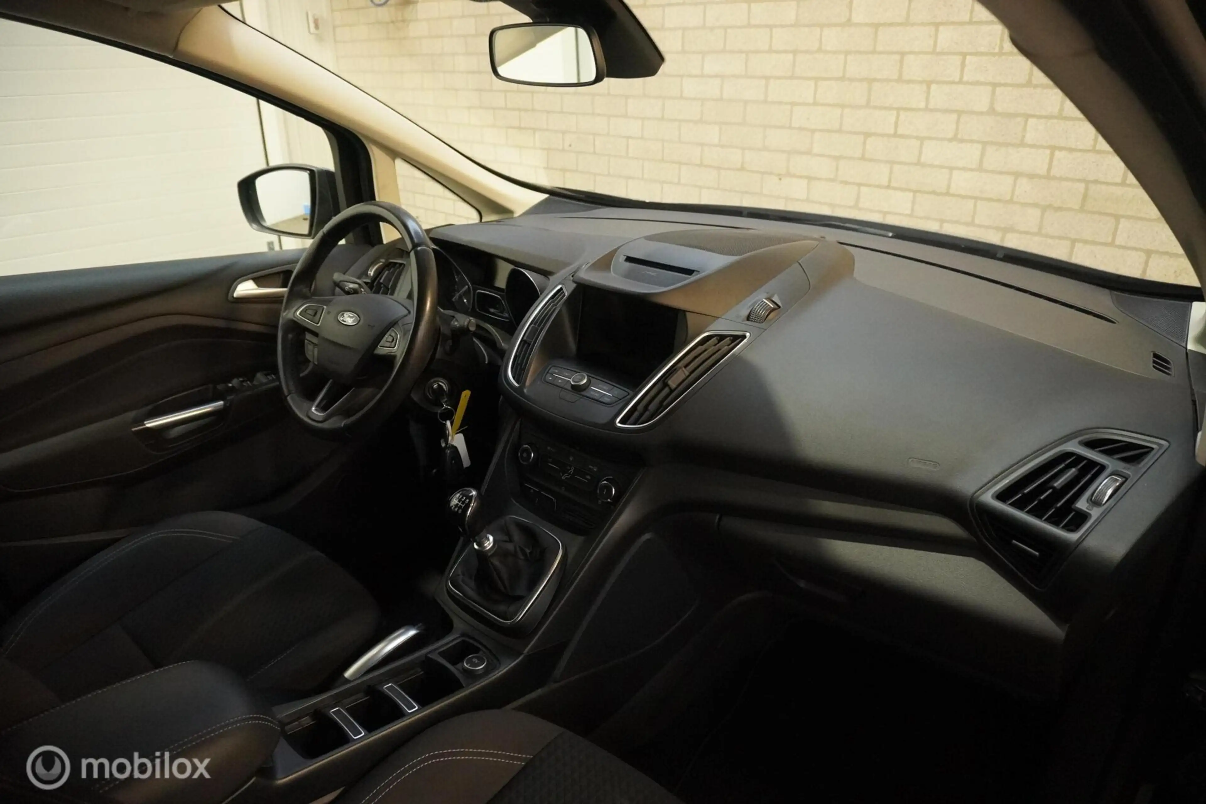 Ford C-Max 1.0 Titanium — photo 10