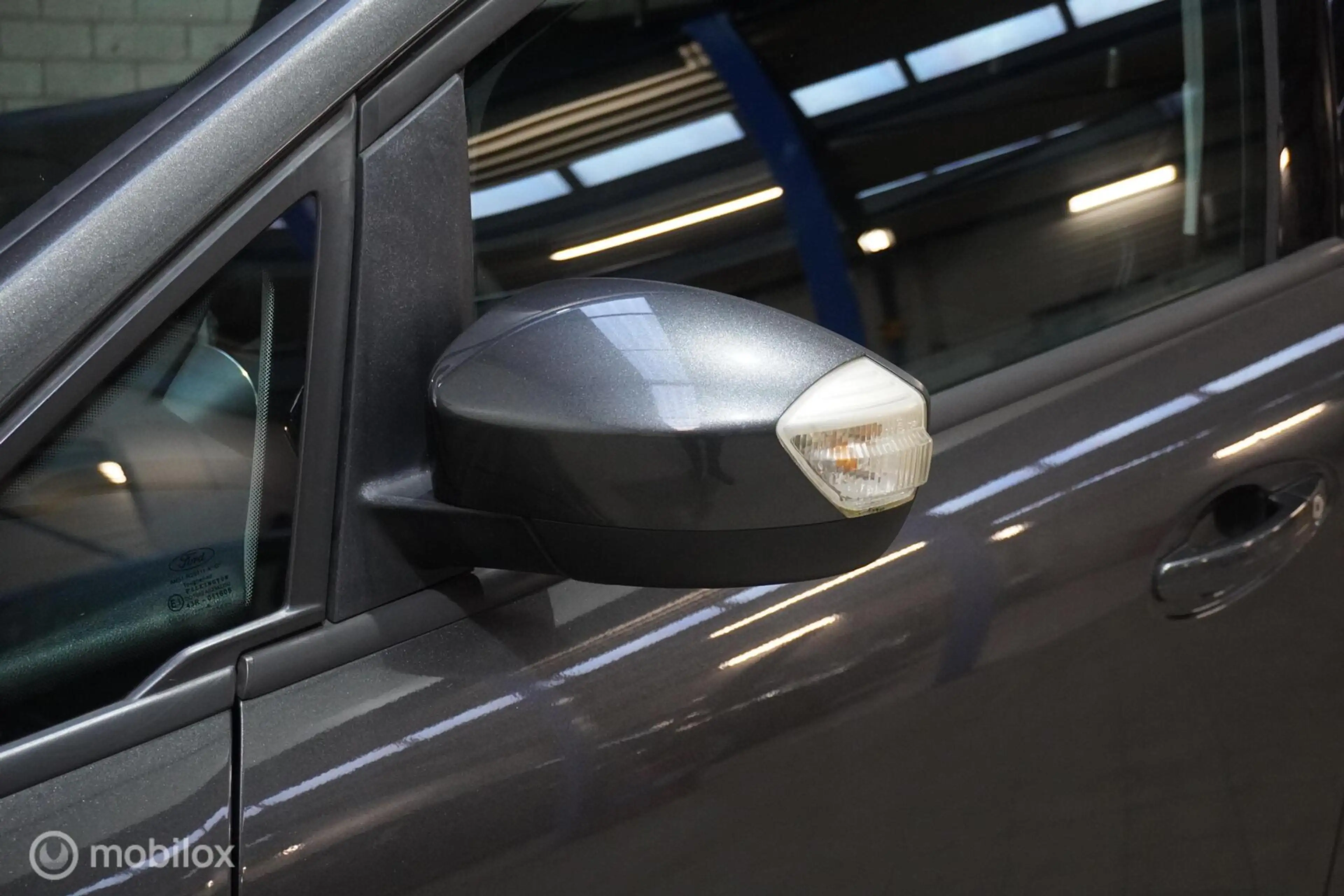 Ford C-Max 1.0 Titanium — photo 6