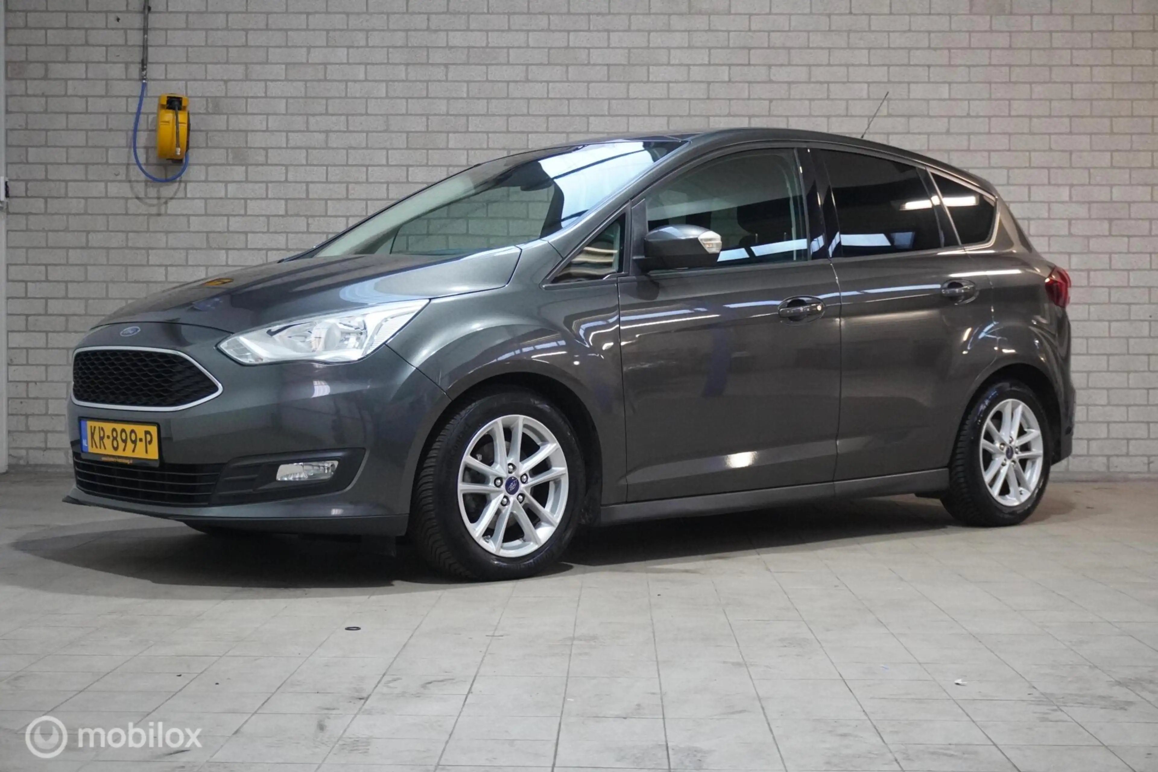 Ford C-Max 1.0 Titanium — photo 2